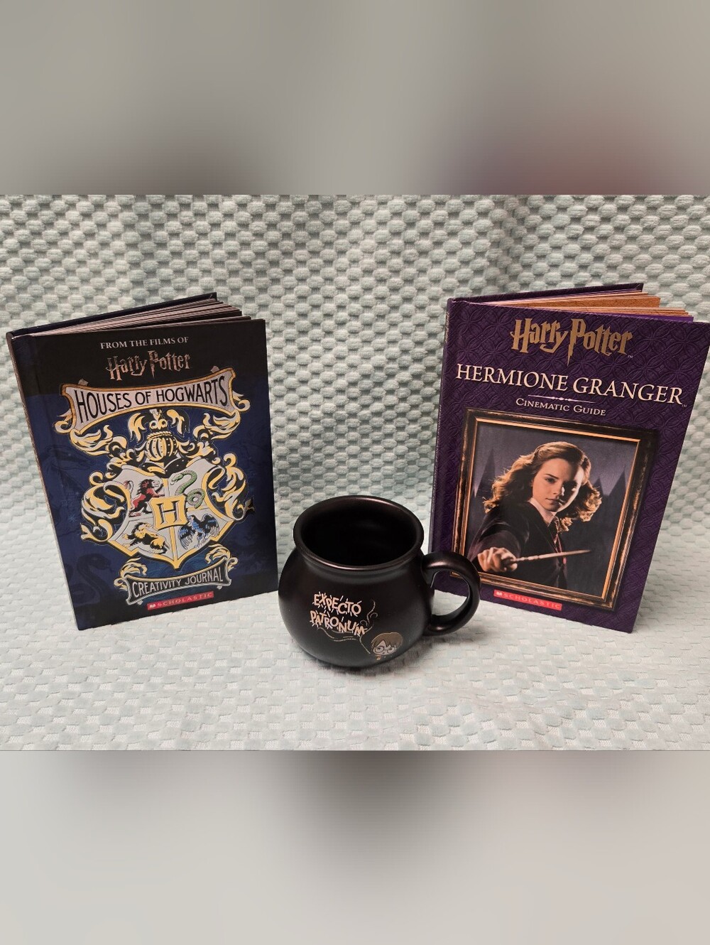 Harry Potter Black 'Expecto Patronum' Cauldron Mug and Book Set